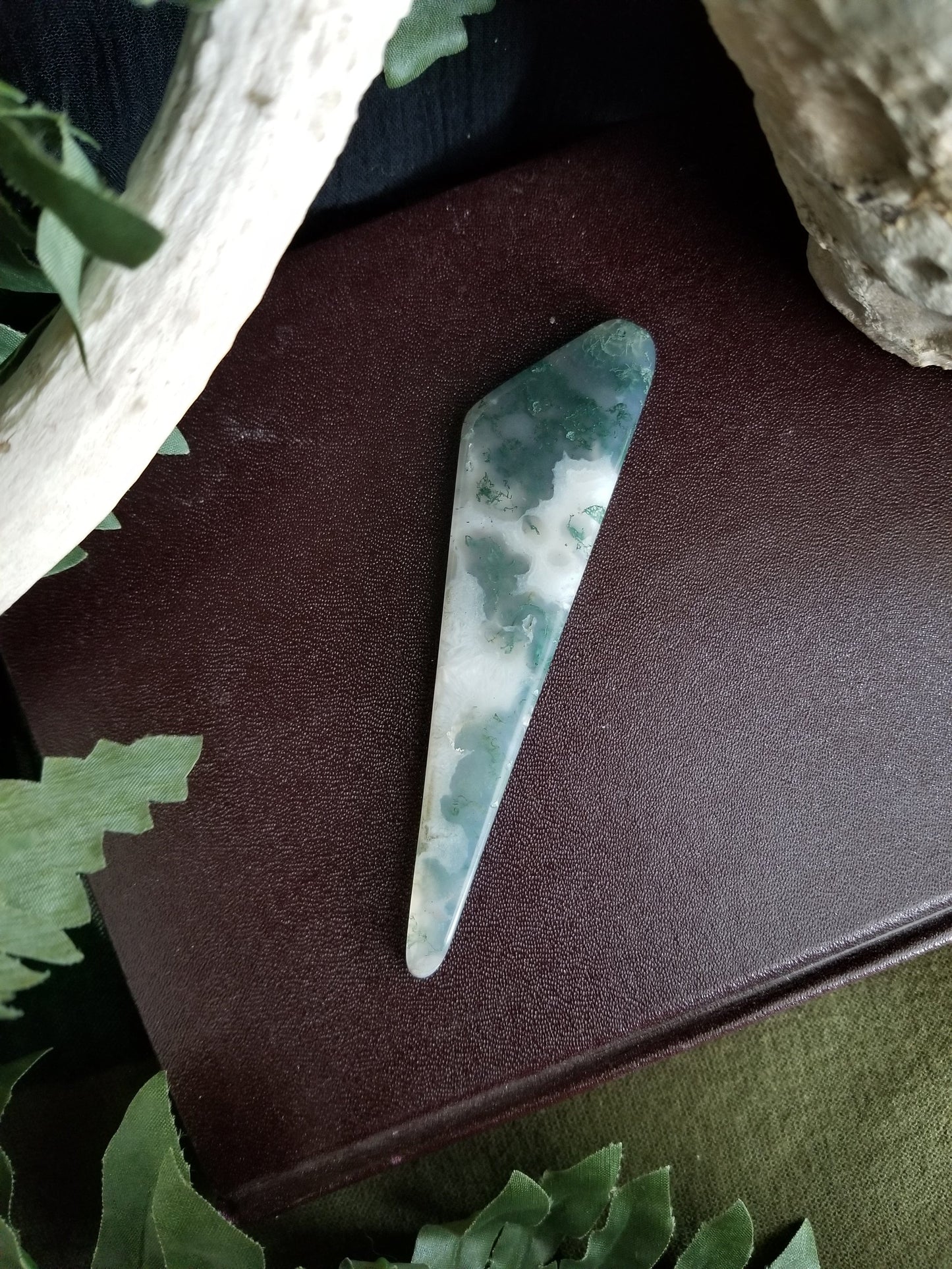 Moss Agate | Triangle