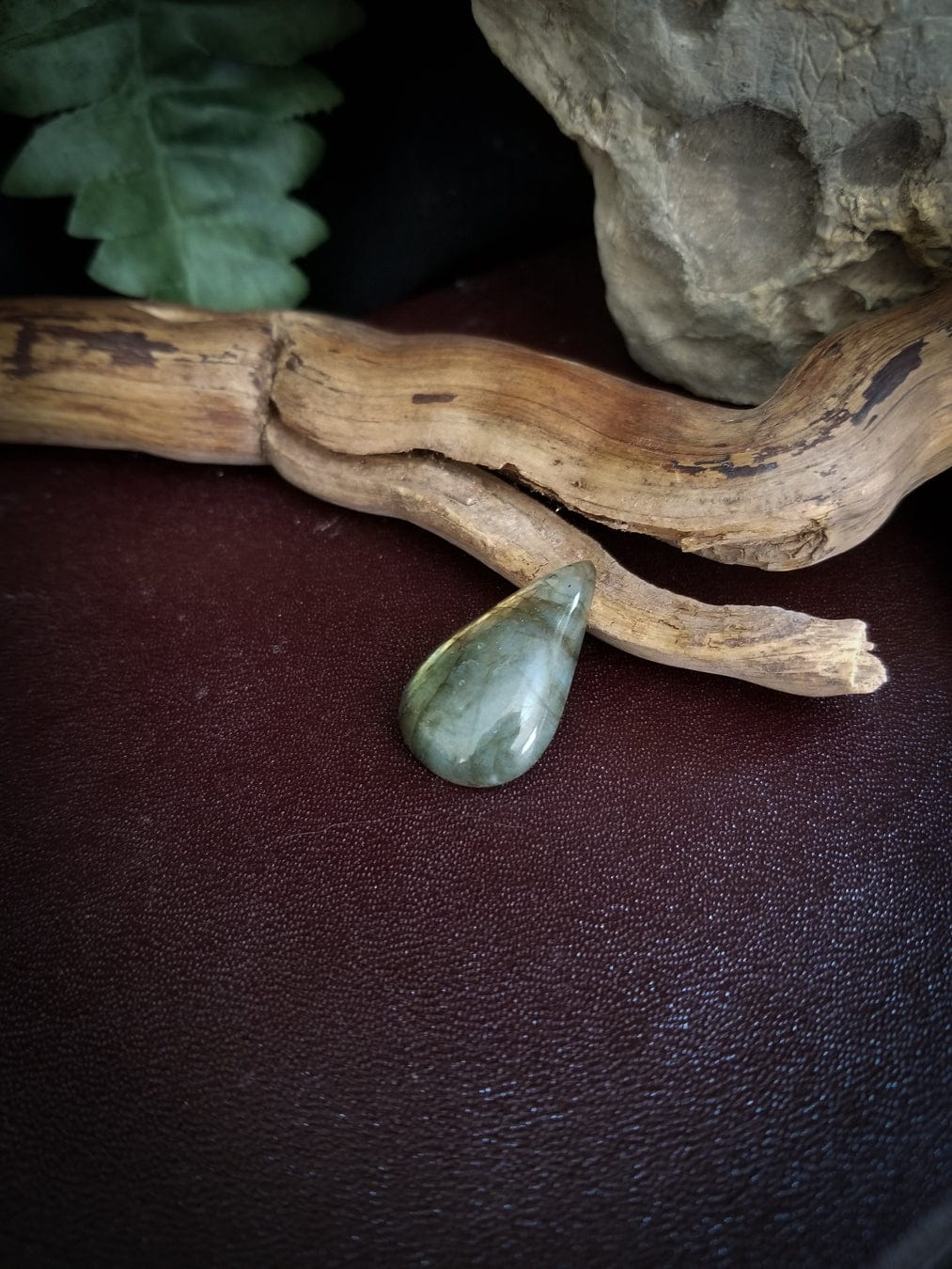 Labradorite Teardrop Cabachon