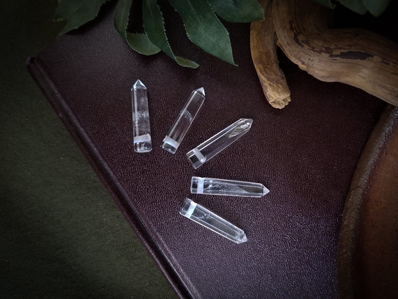 5 clear quartz points beads