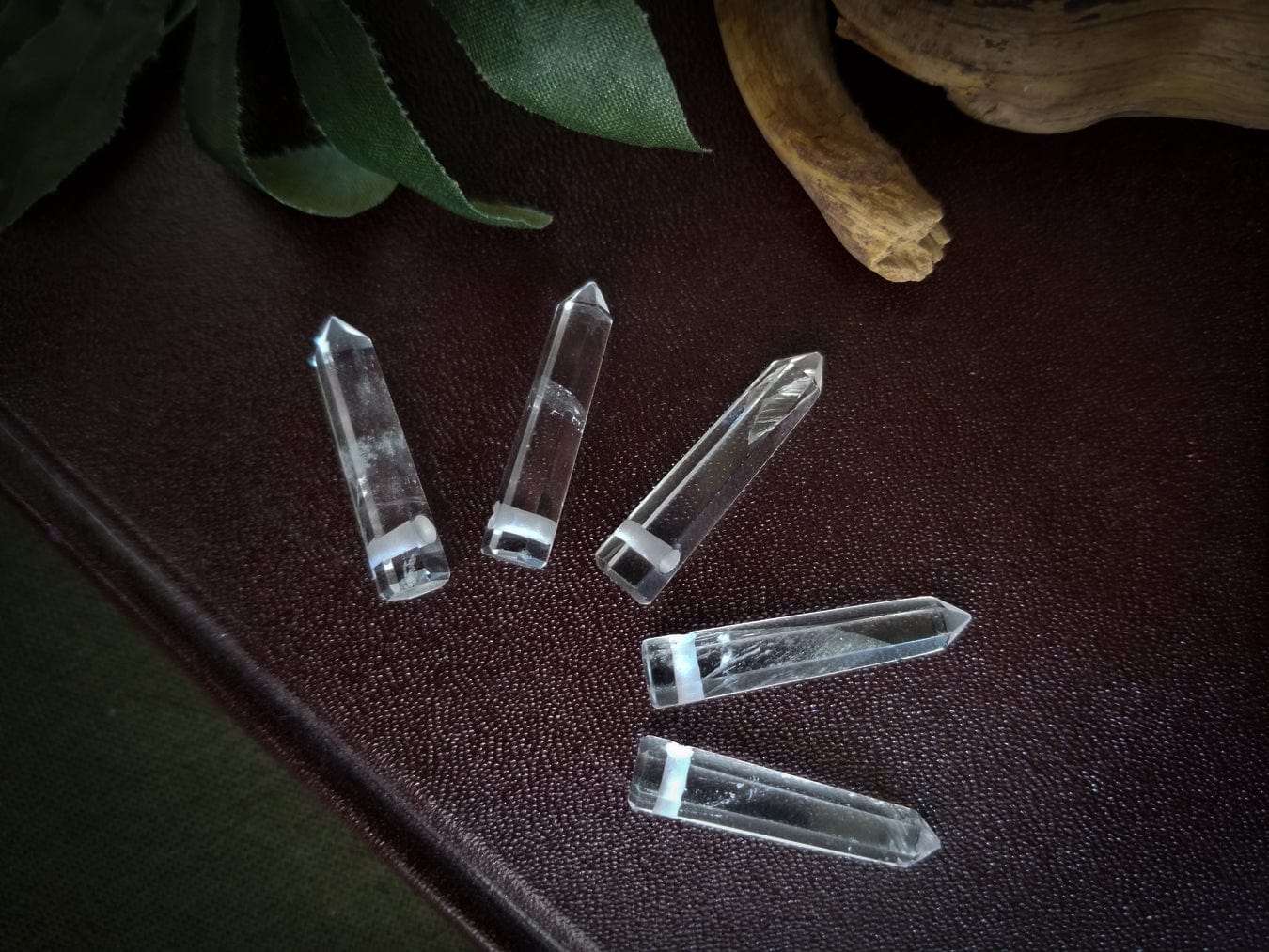 5 clear quartz points beads
