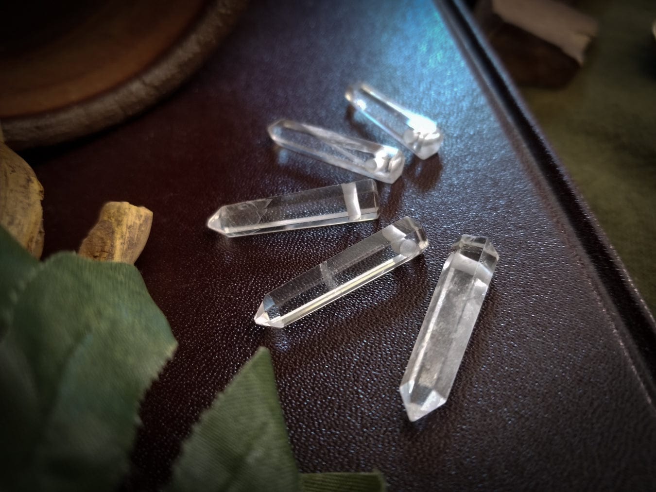 5 clear quartz points beads
