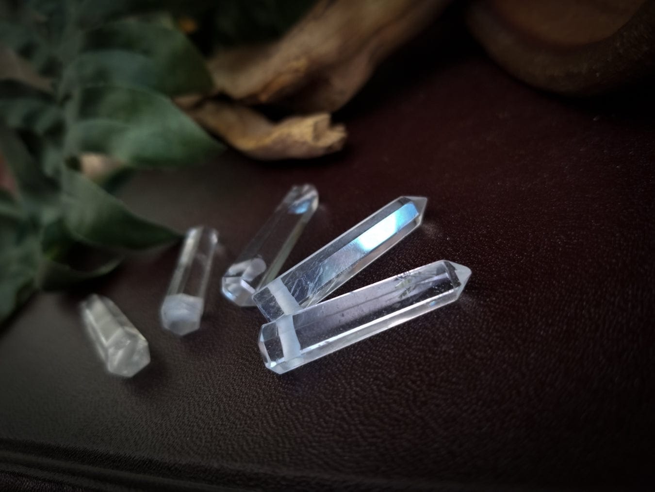 5 clear quartz points beads